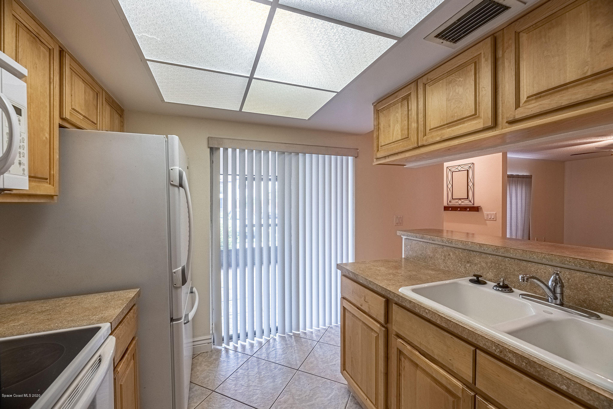 719 Ridge Club Drive, Unit 77 Melbourne, FL 32934 - Photo 11 of 28 JC7_5241-HDR