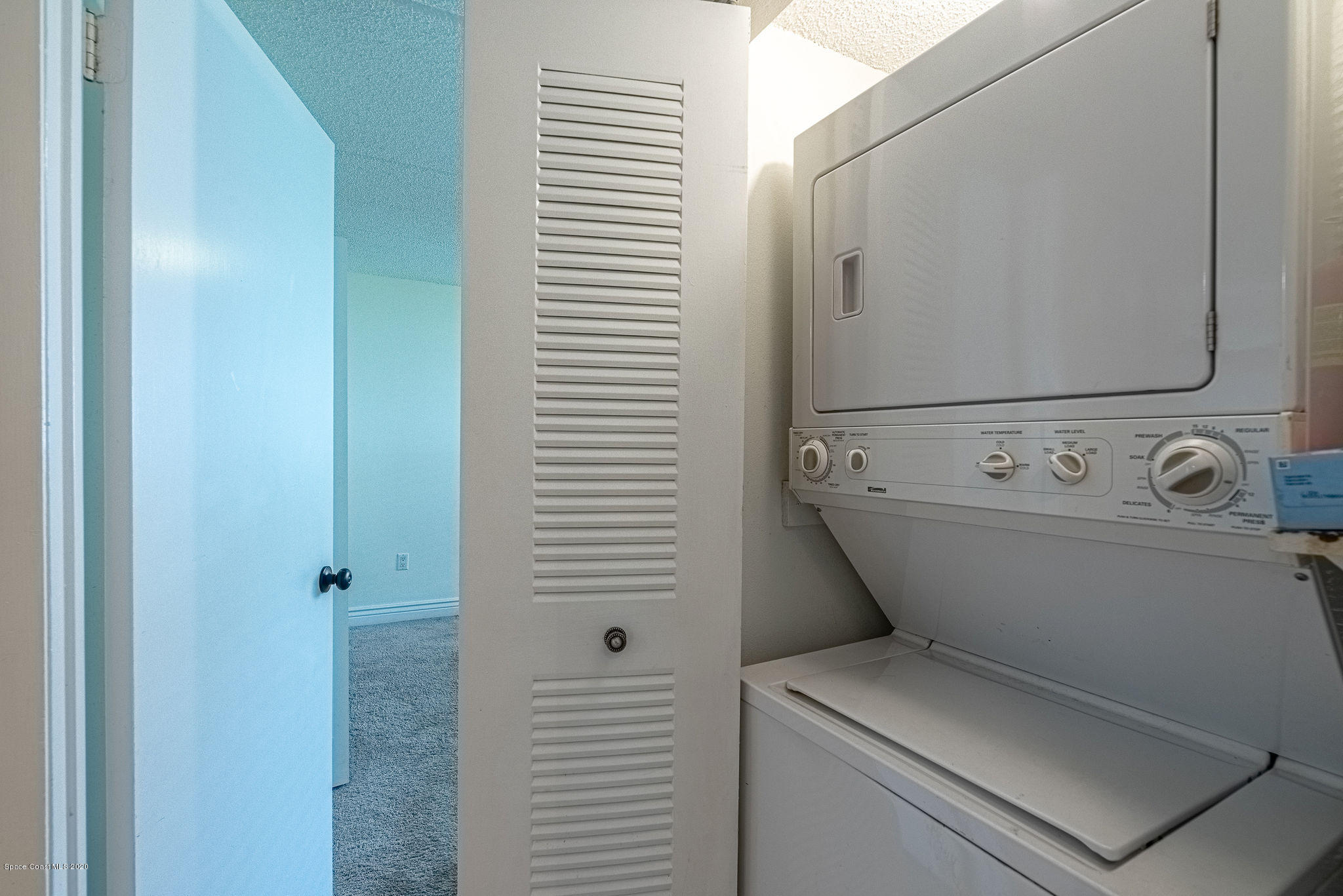 719 Ridge Club Drive, Unit 77 Melbourne, FL 32934 - Photo 14 of 28 JC7_5256-HDR
