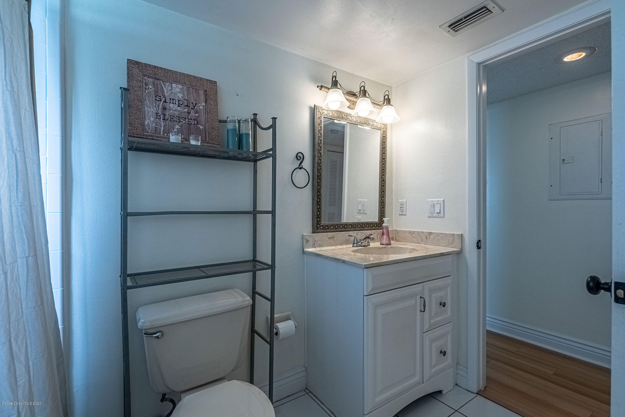 719 Ridge Club Drive, Unit 77 Melbourne, FL 32934 - Photo 18 of 28 JC7_5271-HDR