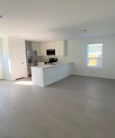 $1,950 | 18712 Loom Drive, Conroe, TX 77306