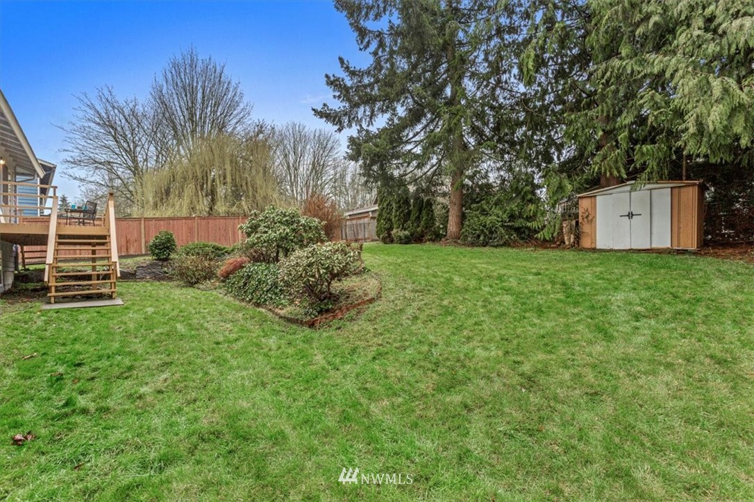 21918 7th Place West Bothell, WA 98021 - Photo 23 of 25 a view of a back yard