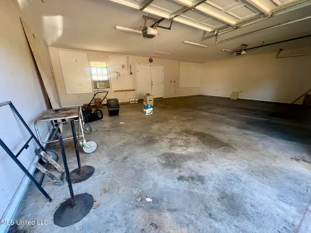 $390,000 | 540 Hillcrest Circle, Cleveland, MS 38732