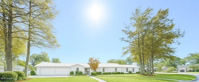 $390,000 | 540 Hillcrest Circle, Cleveland, MS 38732
