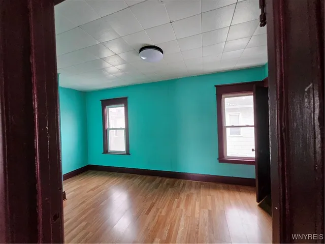 $1,100 | 1037 Walden Avenue, Unit 4, Cheektowaga, NY 14211