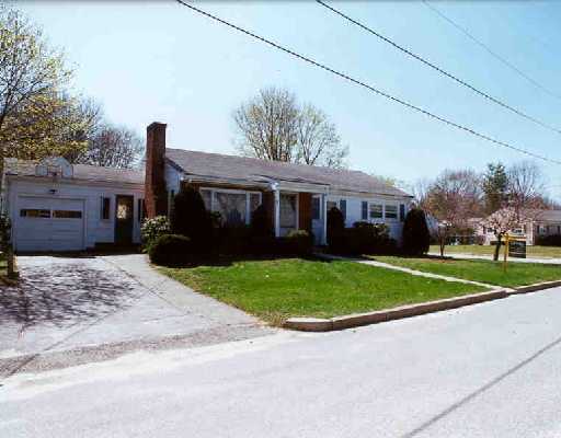11 Riverside Drive Lincoln, RI 02865 - Photo 1 of 1 Exterior Front.
