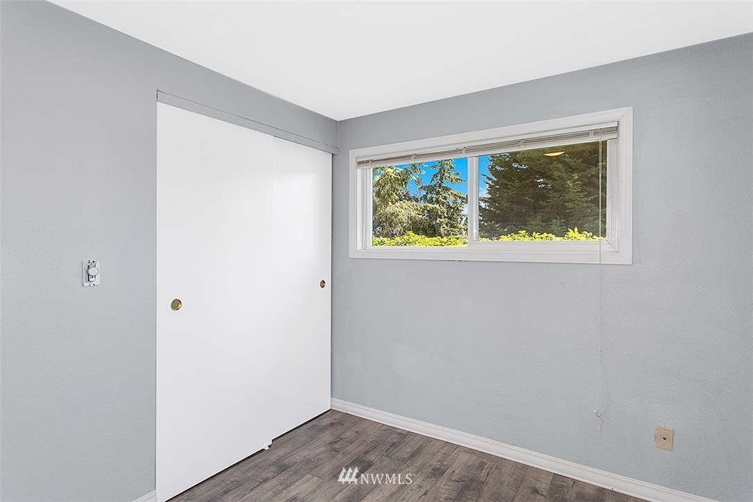 667 Pierce Court Northeast Renton, WA 98056 - Photo 11 of 15