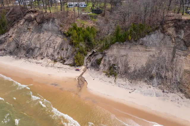 $189,000 | 4890 M-63, Coloma, MI 49038