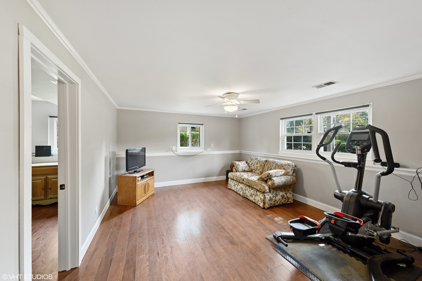 301 North Rohlwing Road Palatine, IL 60074 - Photo 11 of 14 Gallery Image 11