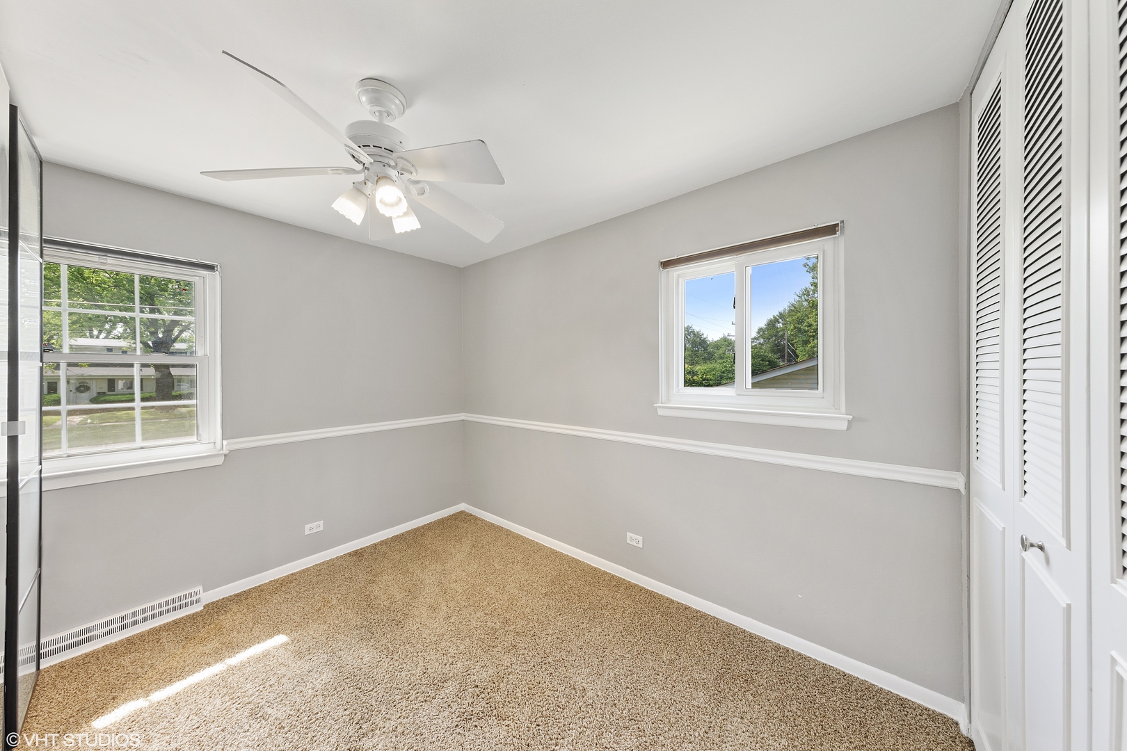 301 North Rohlwing Road Palatine, IL 60074 - Photo 9 of 14 Gallery Image 9