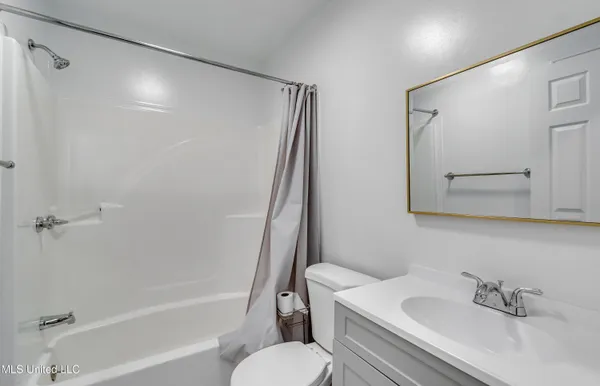 $95,000 | 1872 Shady Ln Drive, Jackson, MS 39204