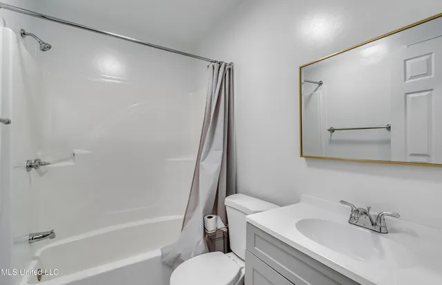 $95,000 | 1872 Shady Ln Drive, Jackson, MS 39204