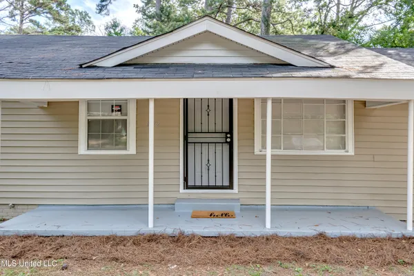 $95,000 | 1872 Shady Ln Drive, Jackson, MS 39204