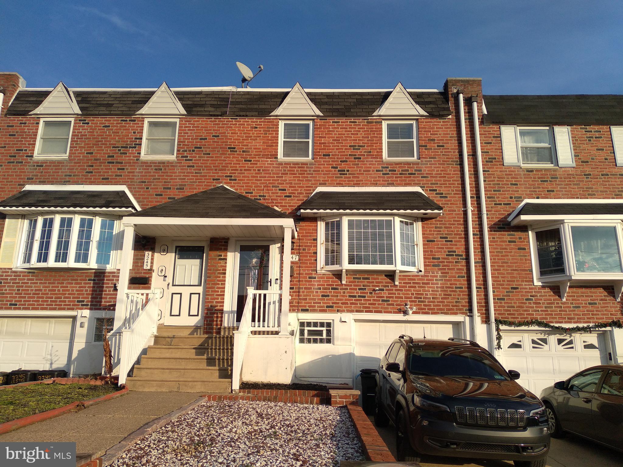 3247 Lester Road Philadelphia, PA 19154 - Photo 2 of 35