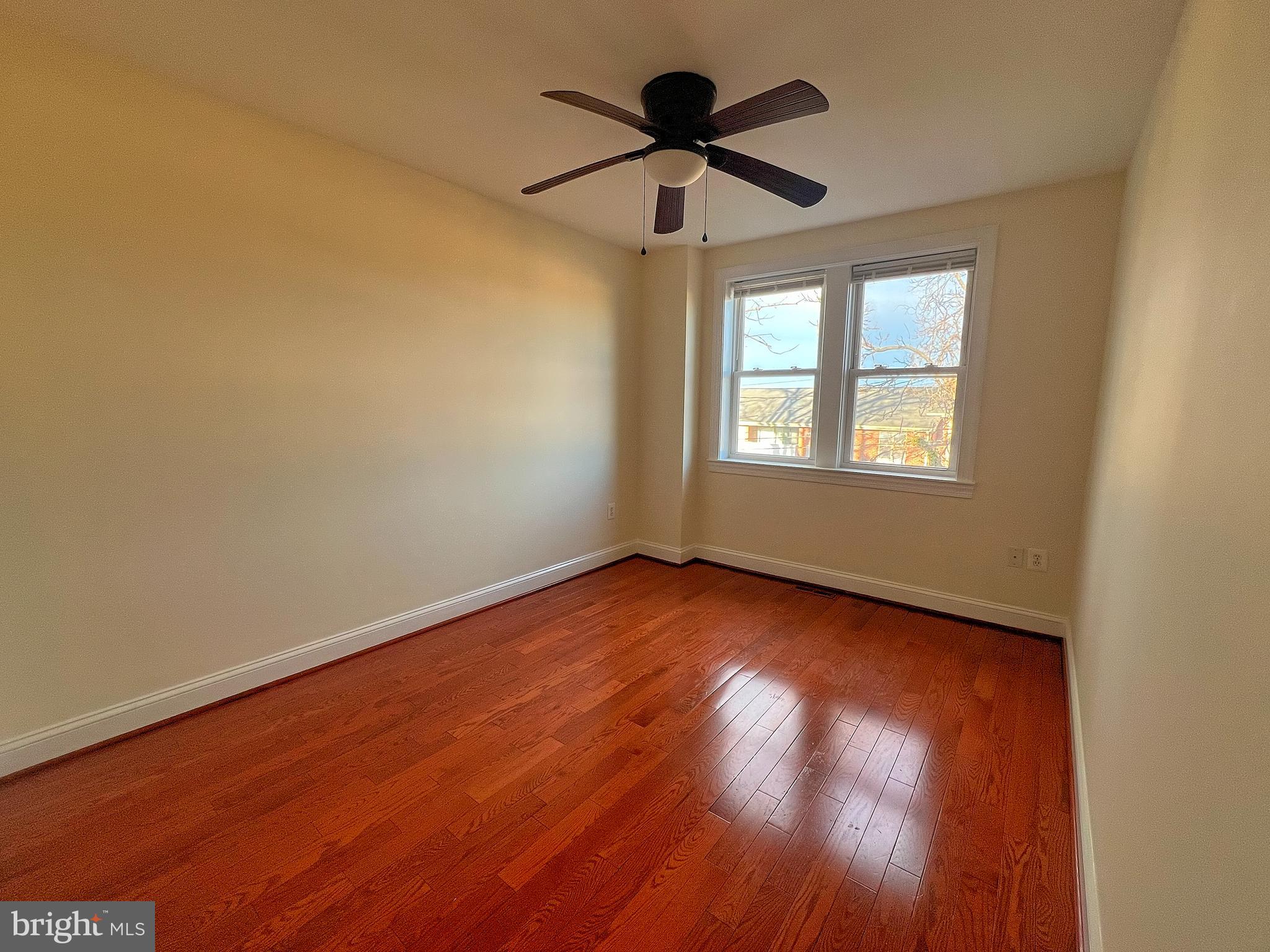 4221 Roland View Avenue Baltimore, MD 21215 - Photo 11 of 14