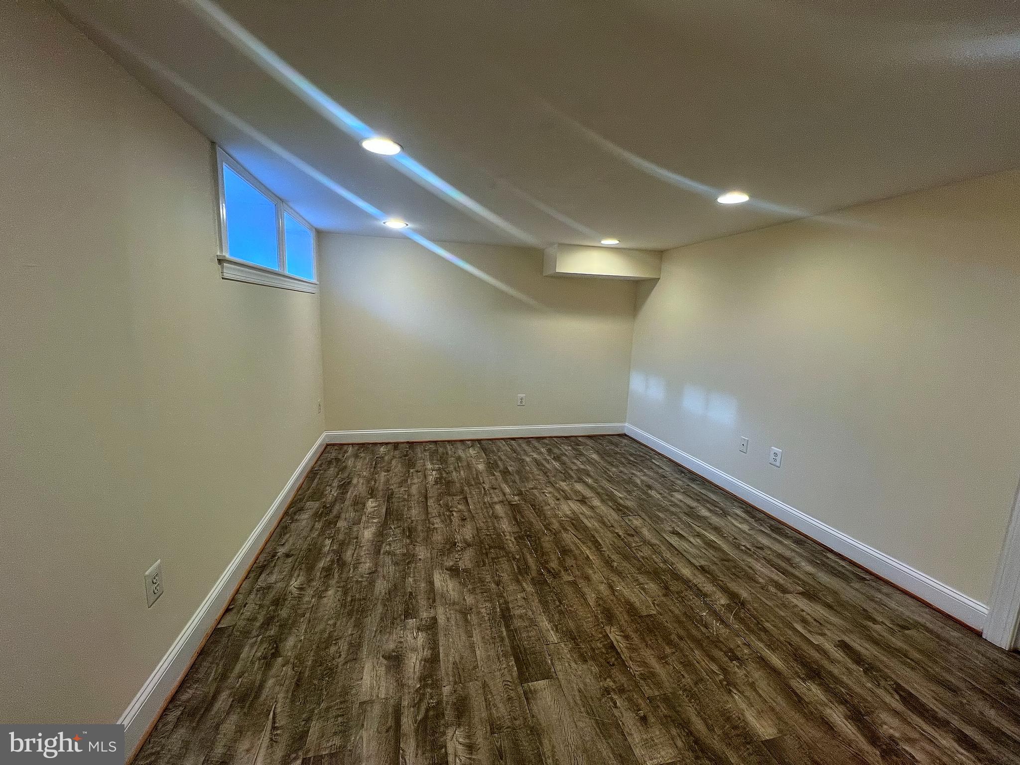 4221 Roland View Avenue Baltimore, MD 21215 - Photo 13 of 14