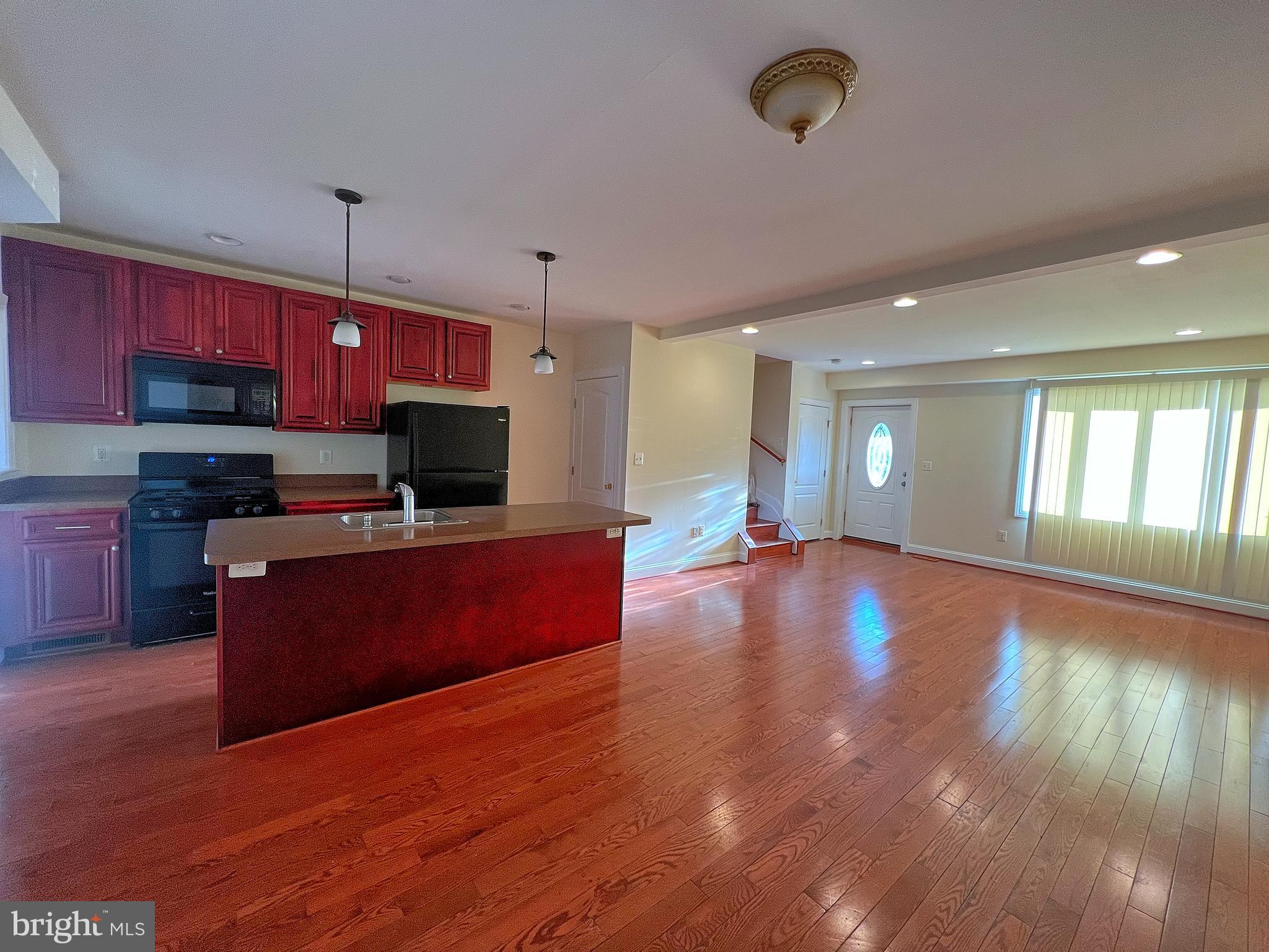 4221 Roland View Avenue Baltimore, MD 21215 - Photo 4 of 14