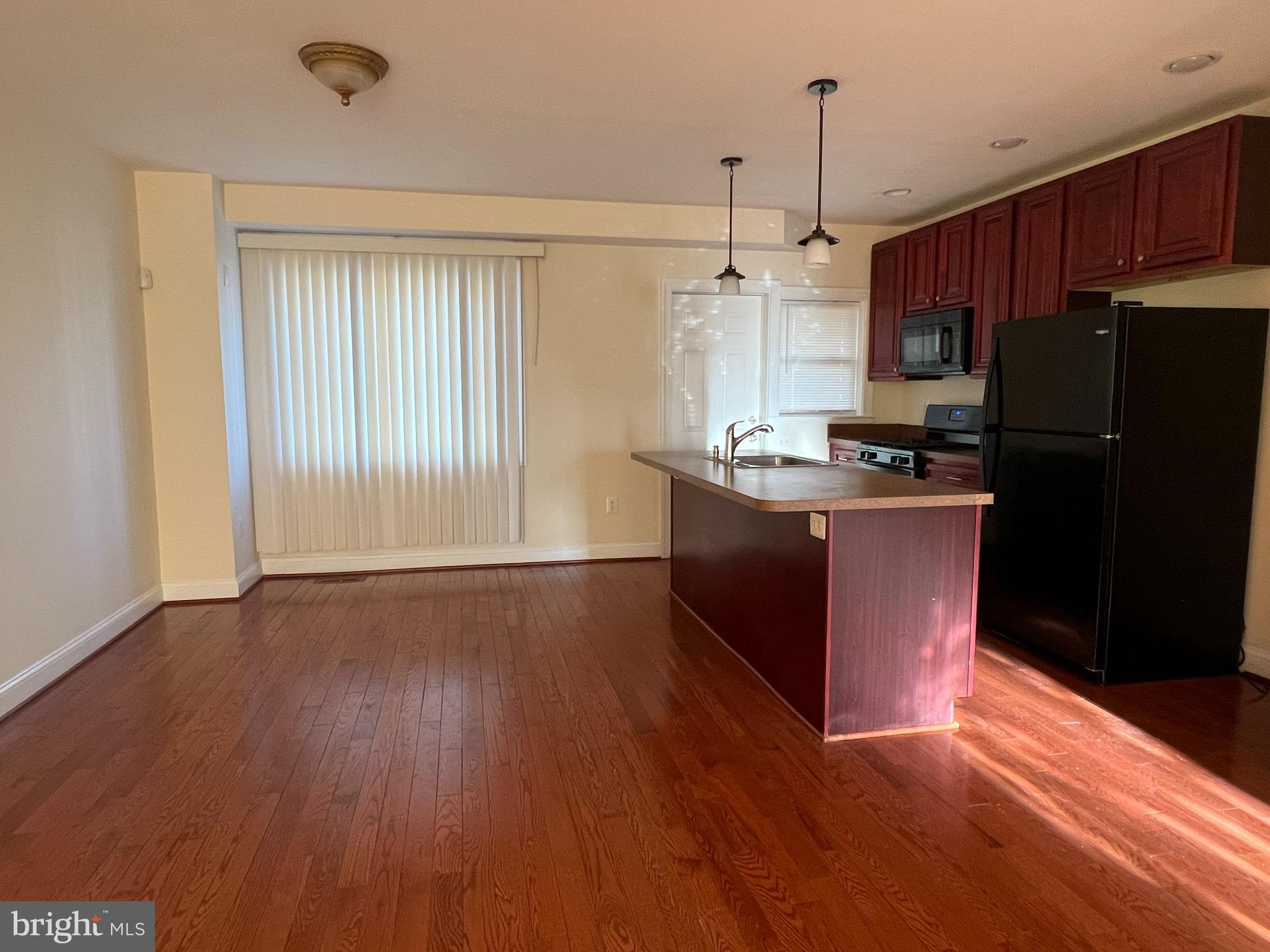 4221 Roland View Avenue Baltimore, MD 21215 - Photo 6 of 14