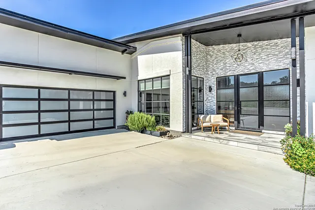 $915,000 | 2705 Campestres, Spring Branch, TX 78070