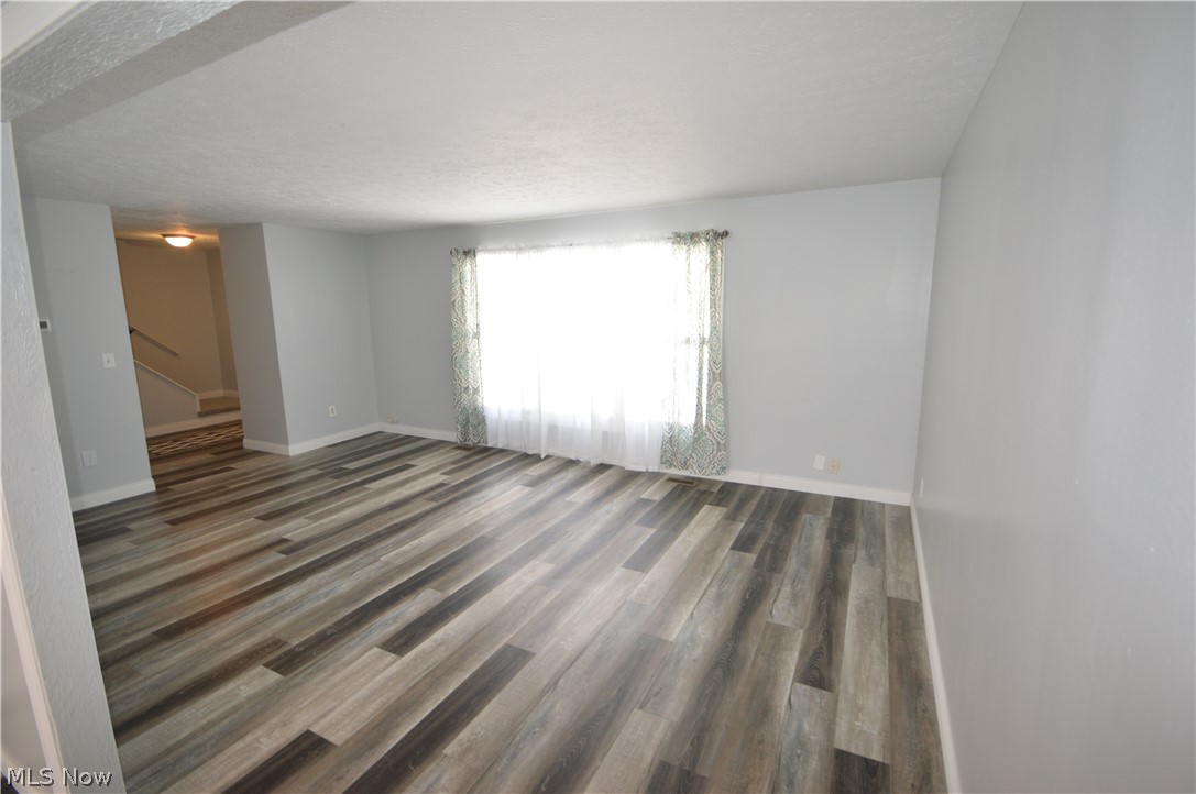 1840 Sterling Road Madison, OH 44057 - Photo 4 of 21 Living Room from Dining Rm