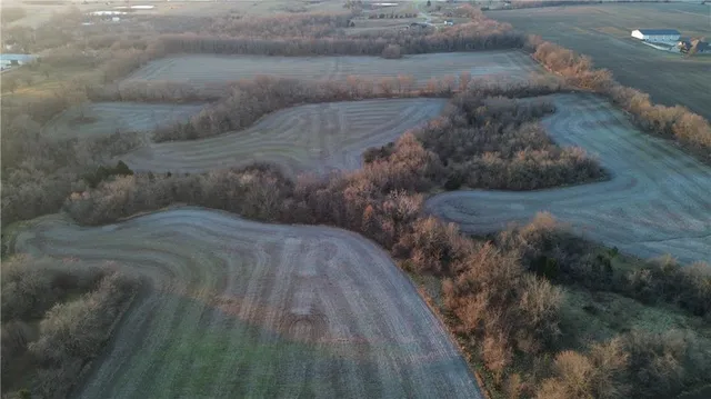 $690,000 | 32315 East Colbern Road, Oak Grove, MO 64075