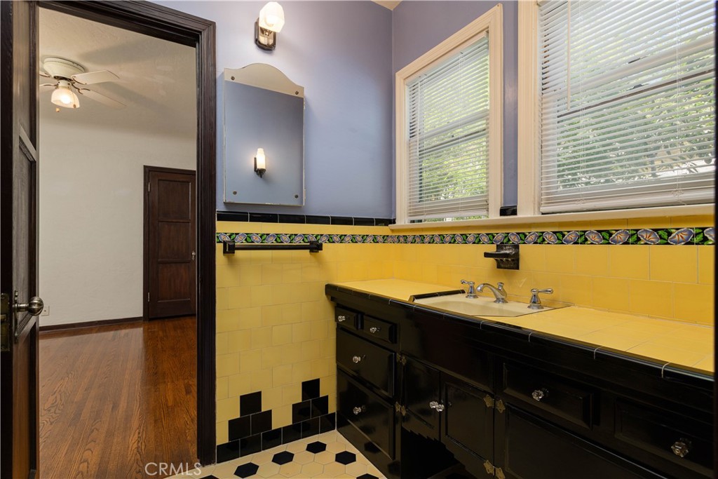 2824 Chestnut Avenue Long Beach, CA 90806 - Photo 24 of 46 Full bathroom, all original tiles and cabinetry