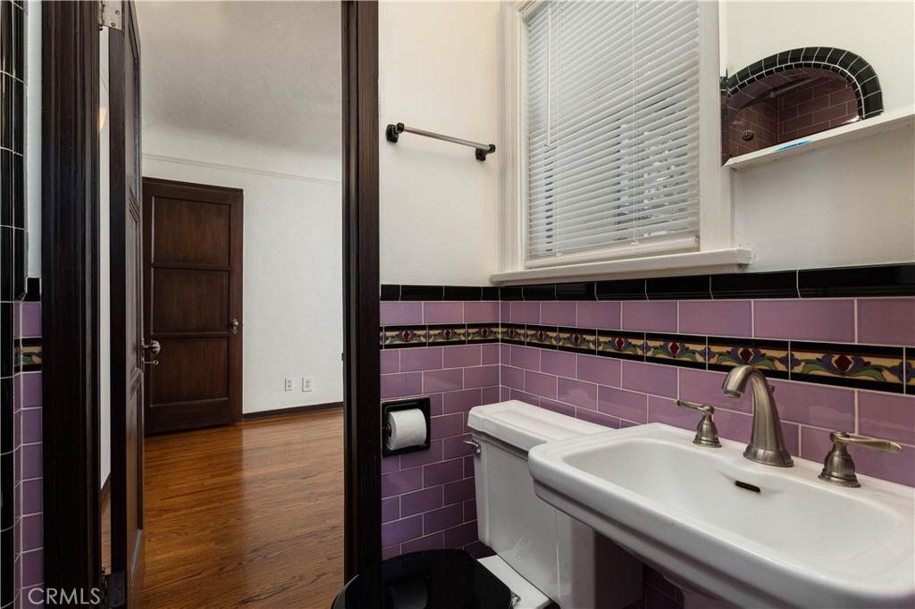2824 Chestnut Avenue Long Beach, CA 90806 - Photo 32 of 46 2nd bathroom, view towards 3rd bedroom