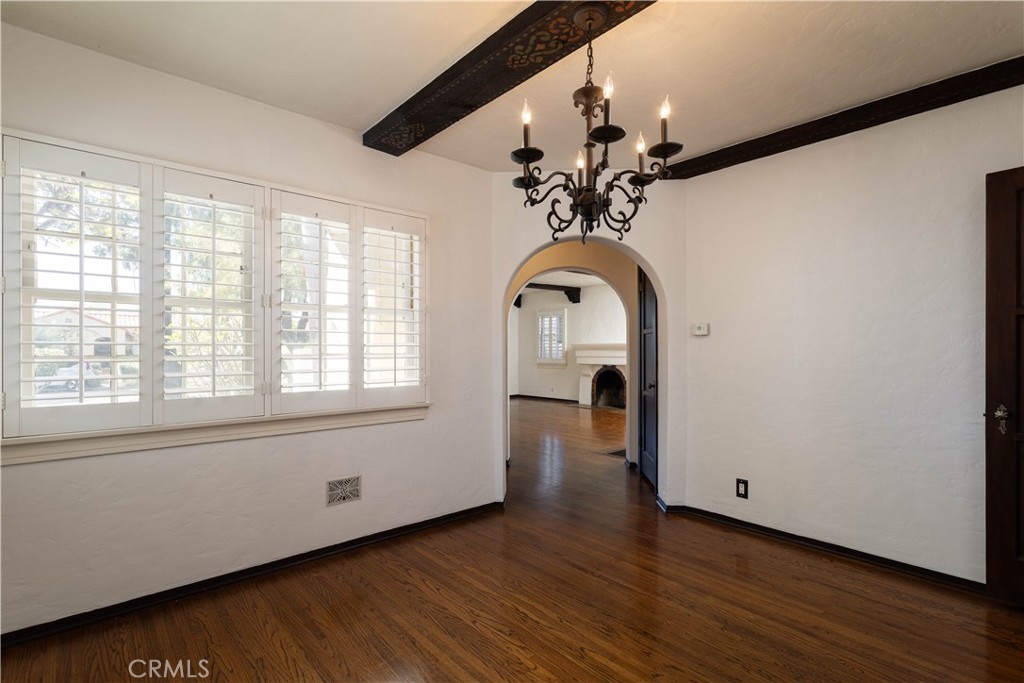 2824 Chestnut Avenue Long Beach, CA 90806 - Photo 8 of 46 Dining room, view towards living room