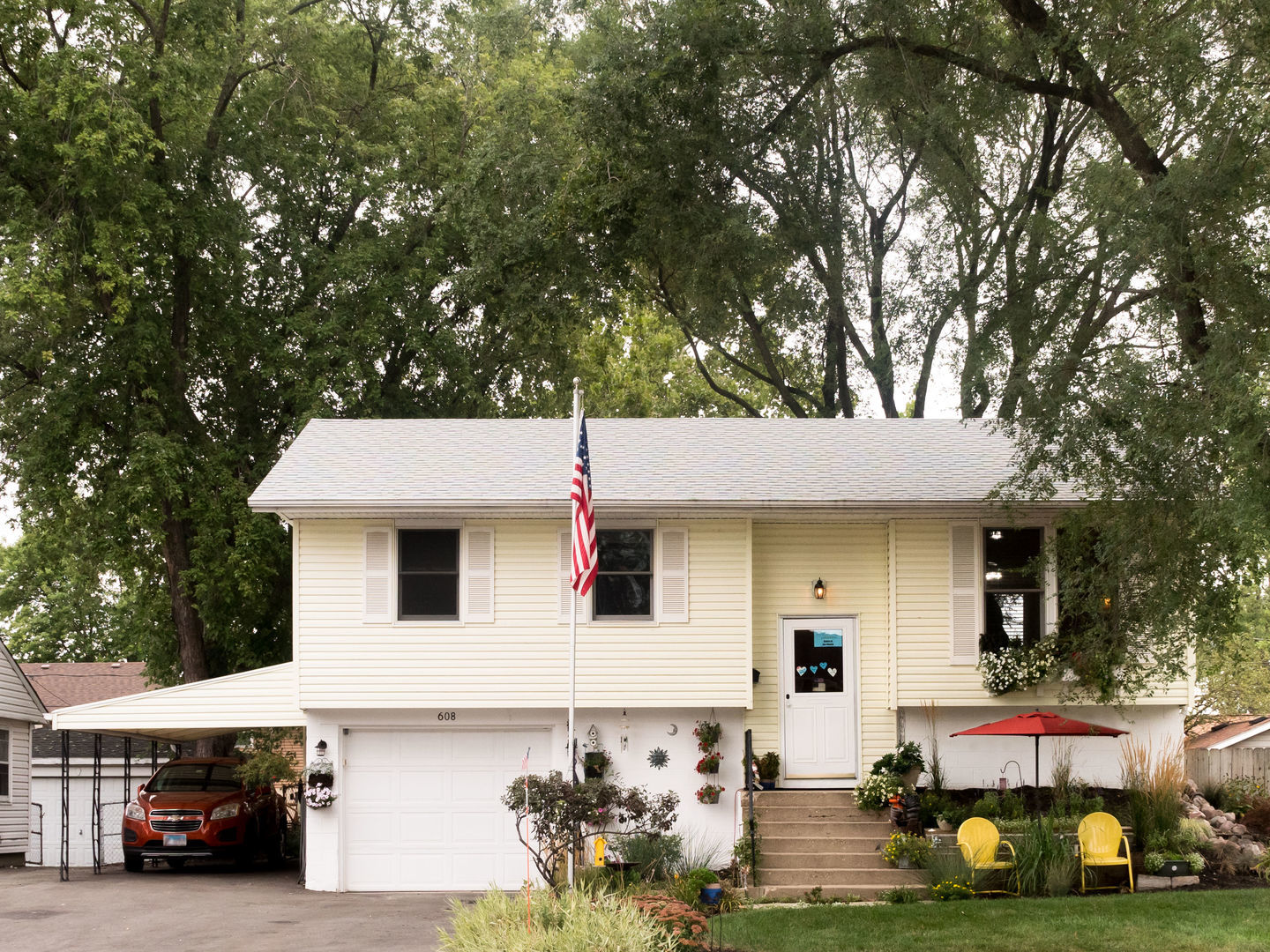 608 West Romeo Road Romeoville, IL 60446 - Photo 1 of 40 Gallery Image 1