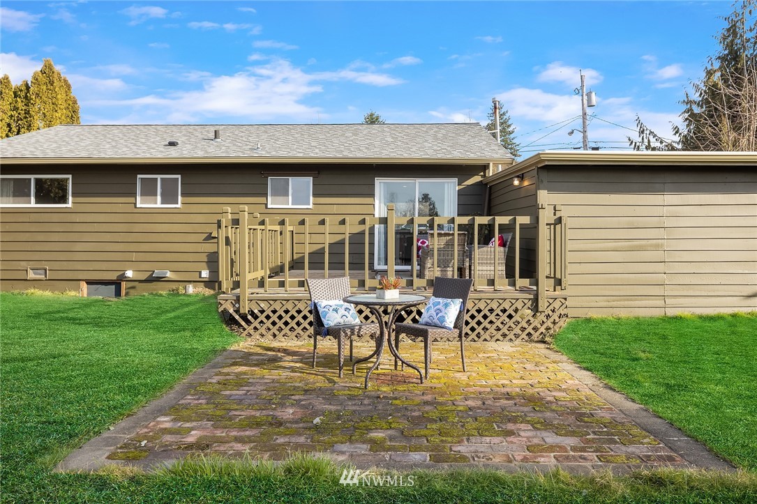 12469 156th Avenue Southeast Renton, WA 98059 - Photo 20 of 21 Gallery Image 20