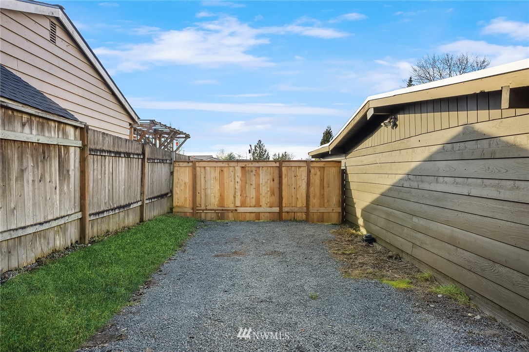 12469 156th Avenue Southeast Renton, WA 98059 - Photo 21 of 21 Gallery Image 21