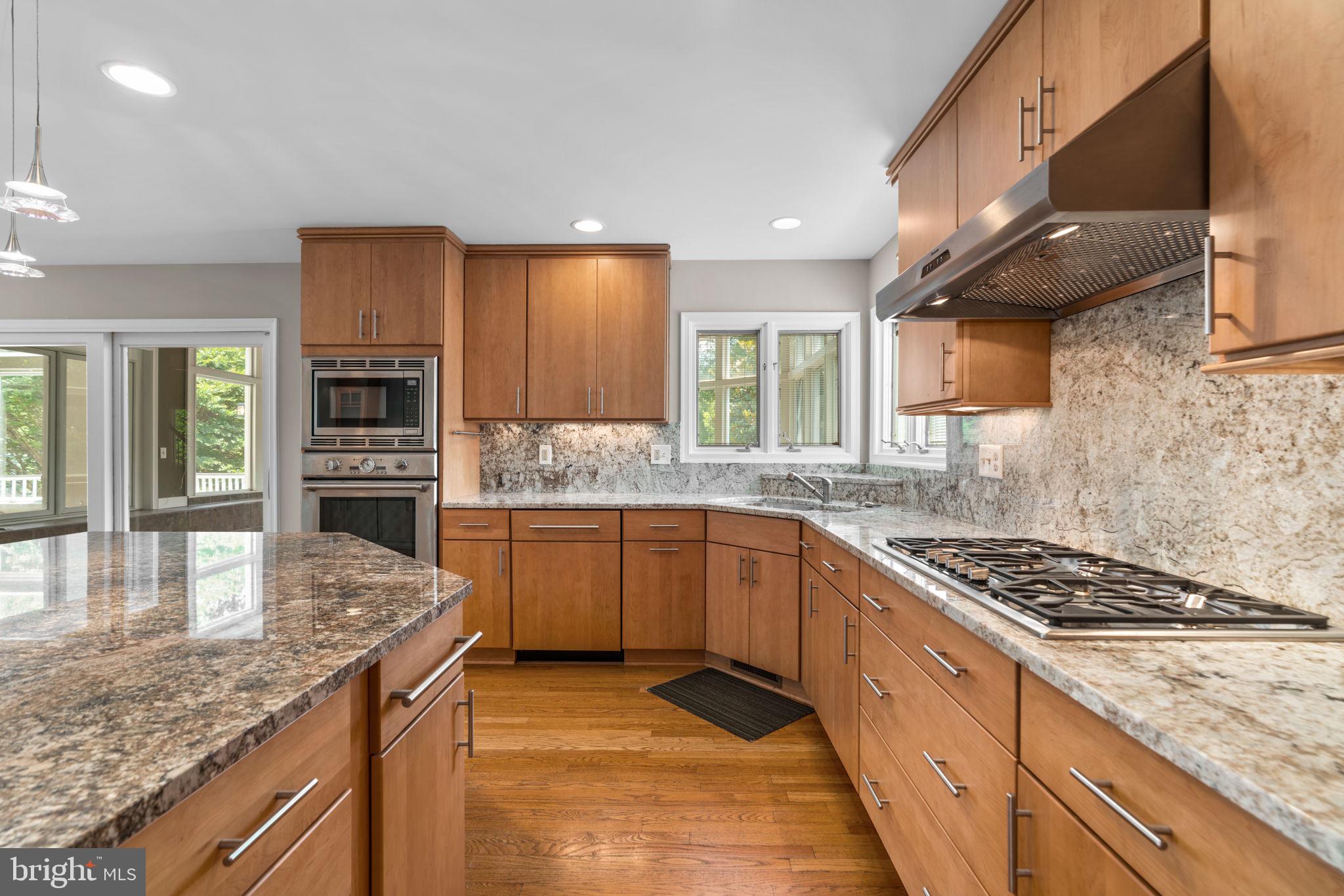 11300 Ridermark Row Columbia, MD 21044 - Photo 18 of 81 Kitchen