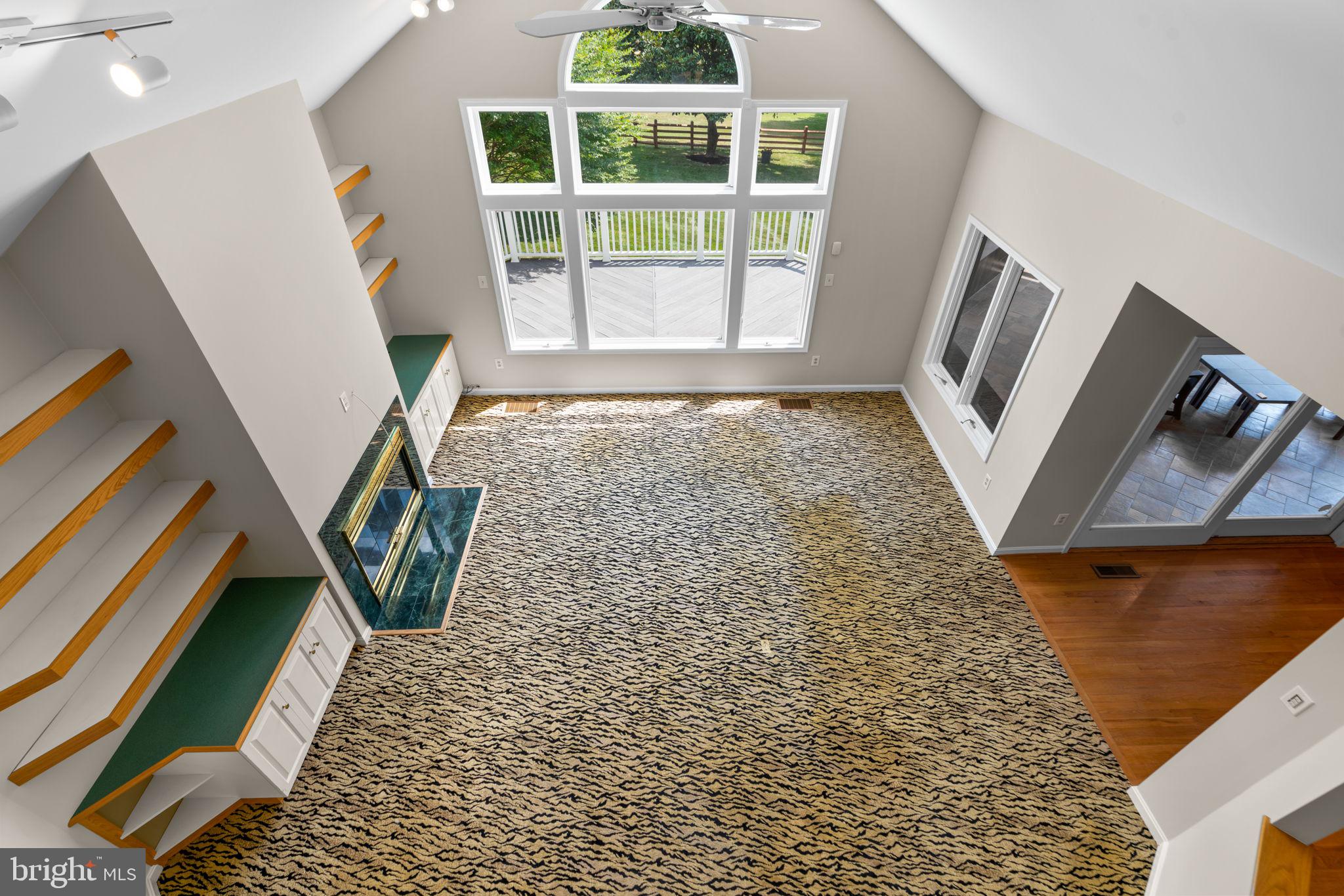 11300 Ridermark Row Columbia, MD 21044 - Photo 27 of 81 Great Room