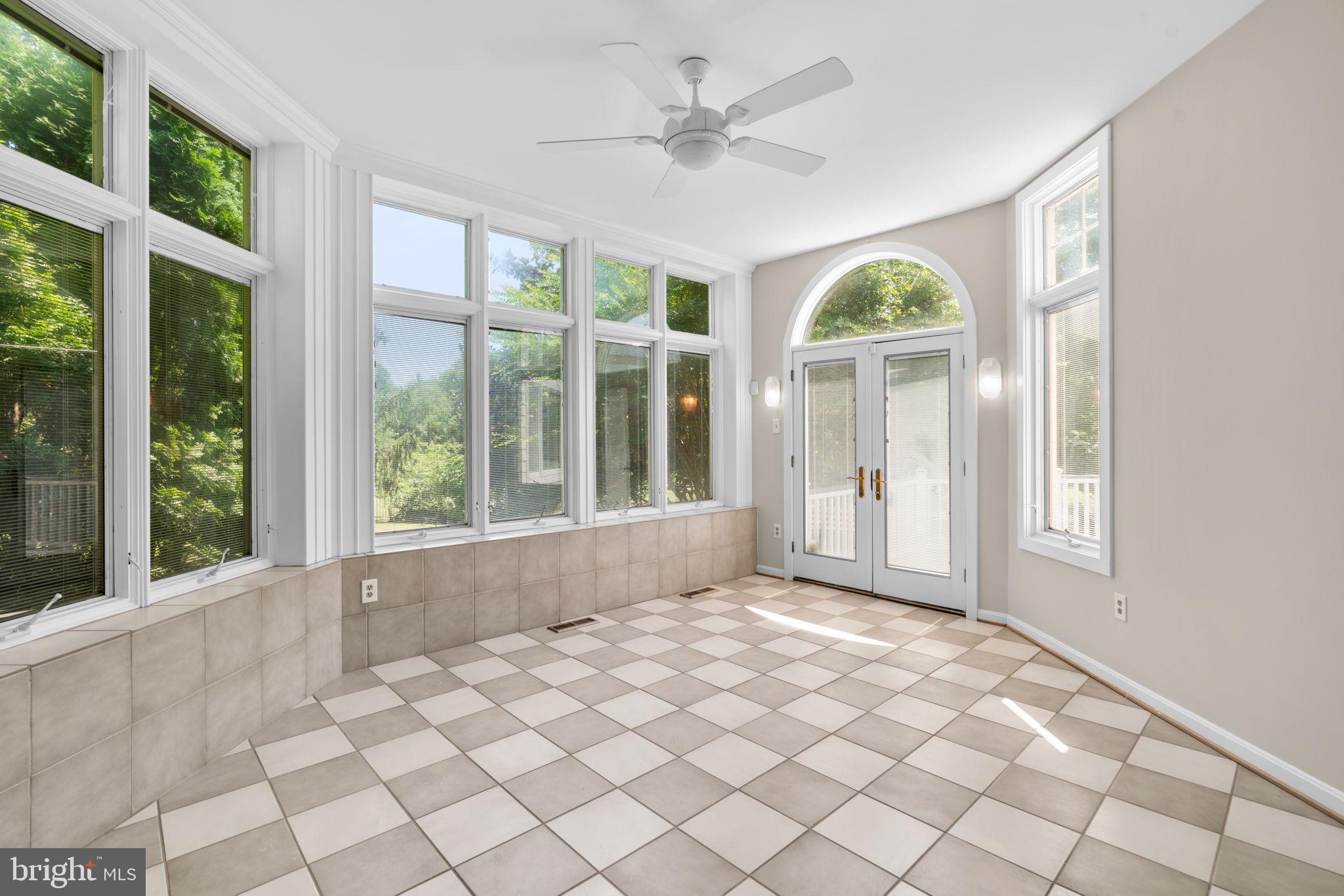 11300 Ridermark Row Columbia, MD 21044 - Photo 32 of 81 Sunroom