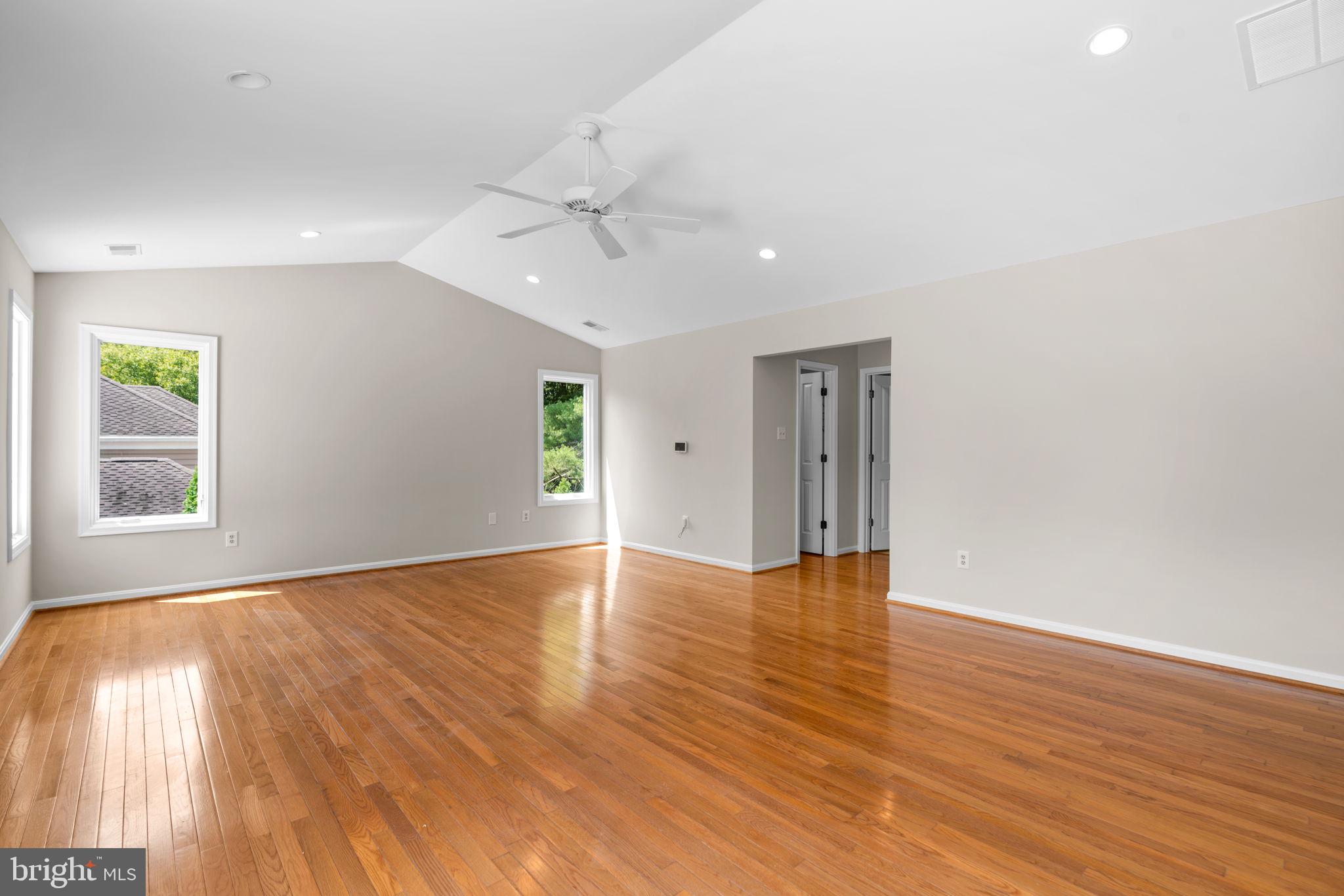 11300 Ridermark Row Columbia, MD 21044 - Photo 36 of 81 Owner's Suite