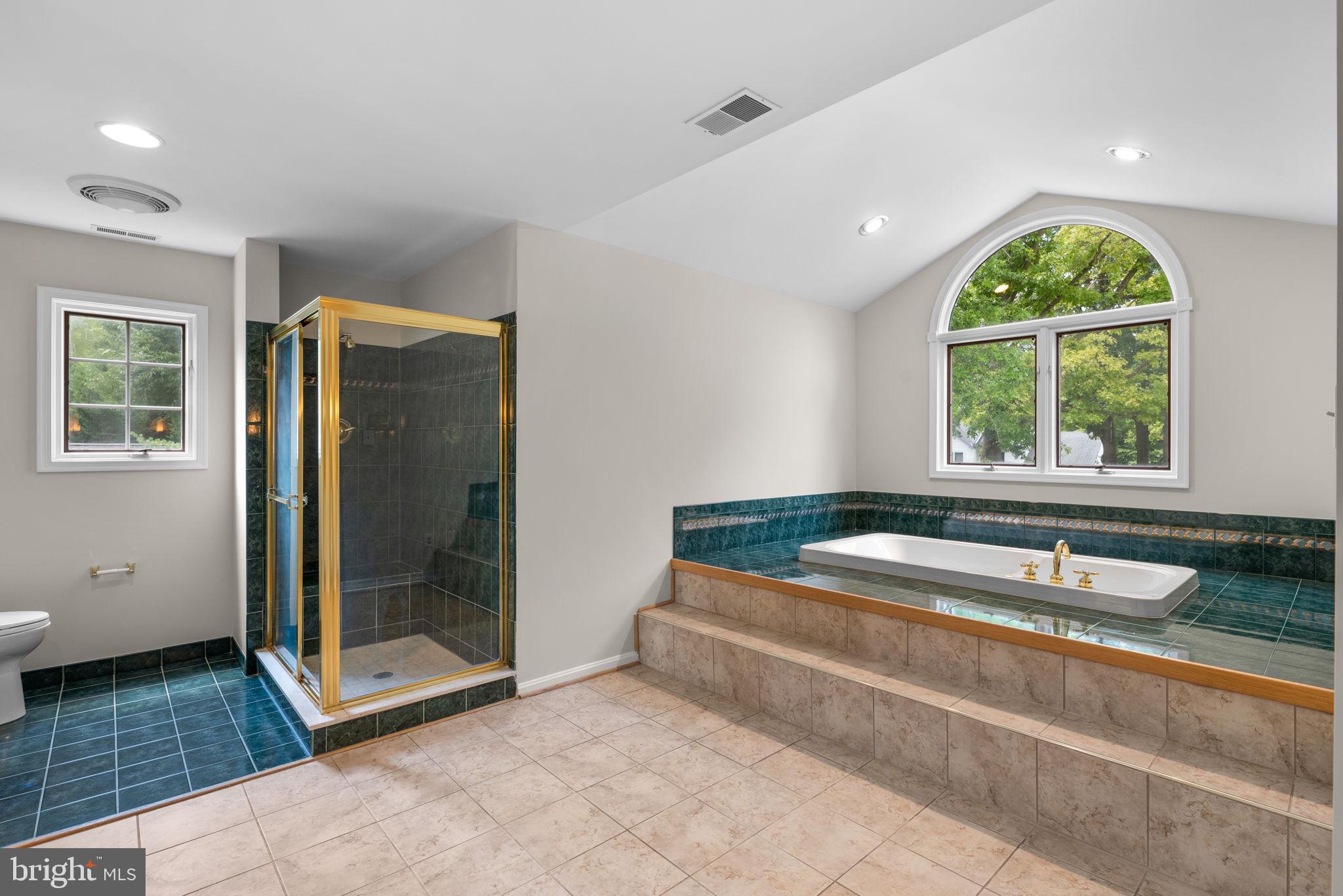 11300 Ridermark Row Columbia, MD 21044 - Photo 40 of 81 En Suite Bath