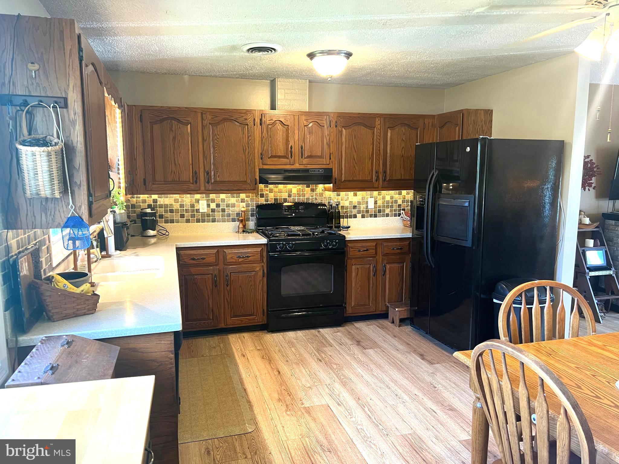 16208 Spade Road Hagerstown, MD 21740 - Photo 19 of 32 Kitchen