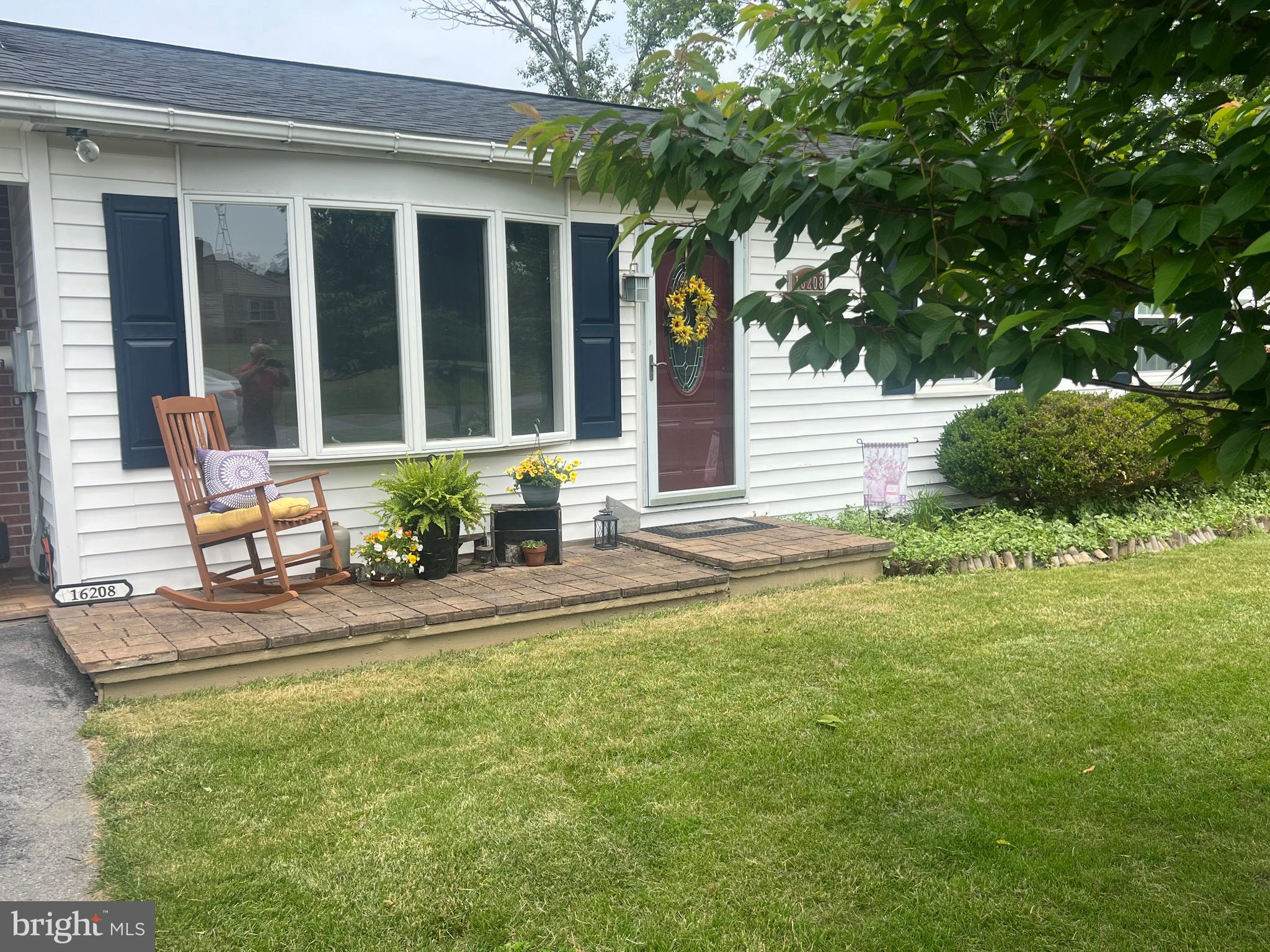 16208 Spade Road Hagerstown, MD 21740 - Photo 2 of 32 Front entry