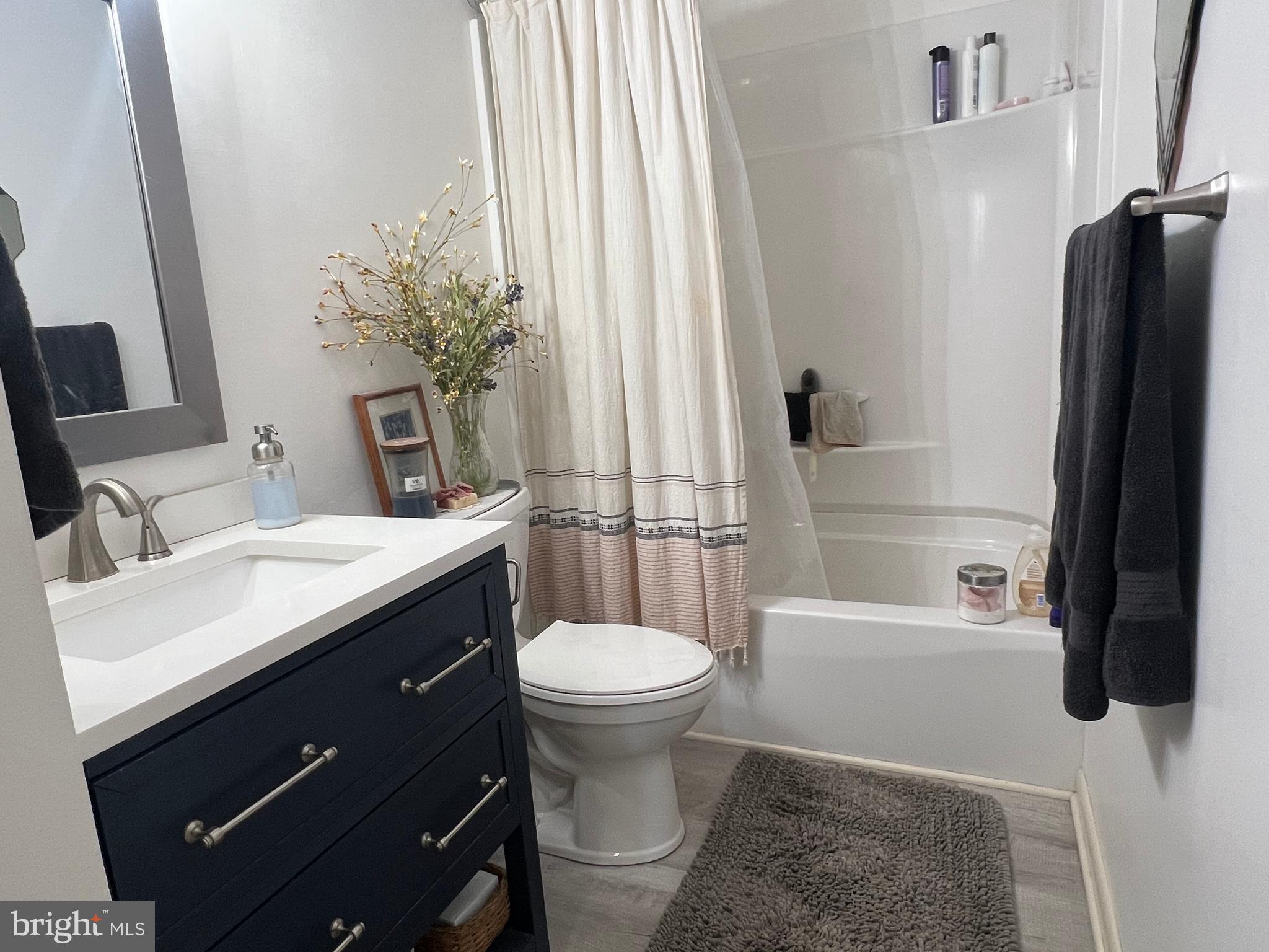 16208 Spade Road Hagerstown, MD 21740 - Photo 25 of 32 Main Level full bath