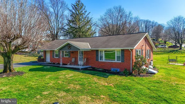 $285,000 | 5571 Blooming Grove Road, Glenville, PA 17329