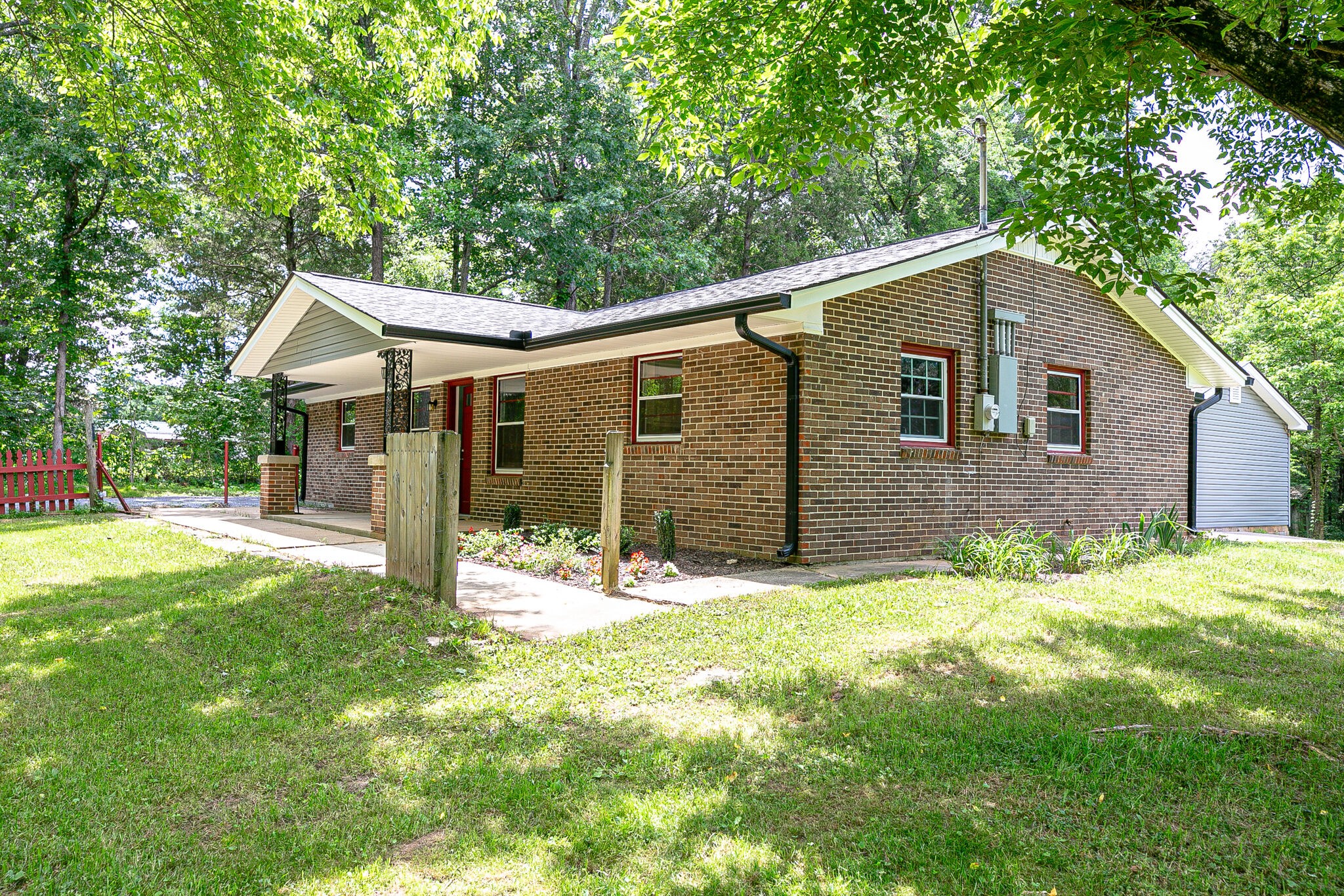 227 Flat Rock Road Murfreesboro, TN 37130 - Photo 4 of 32 Gallery Image 4