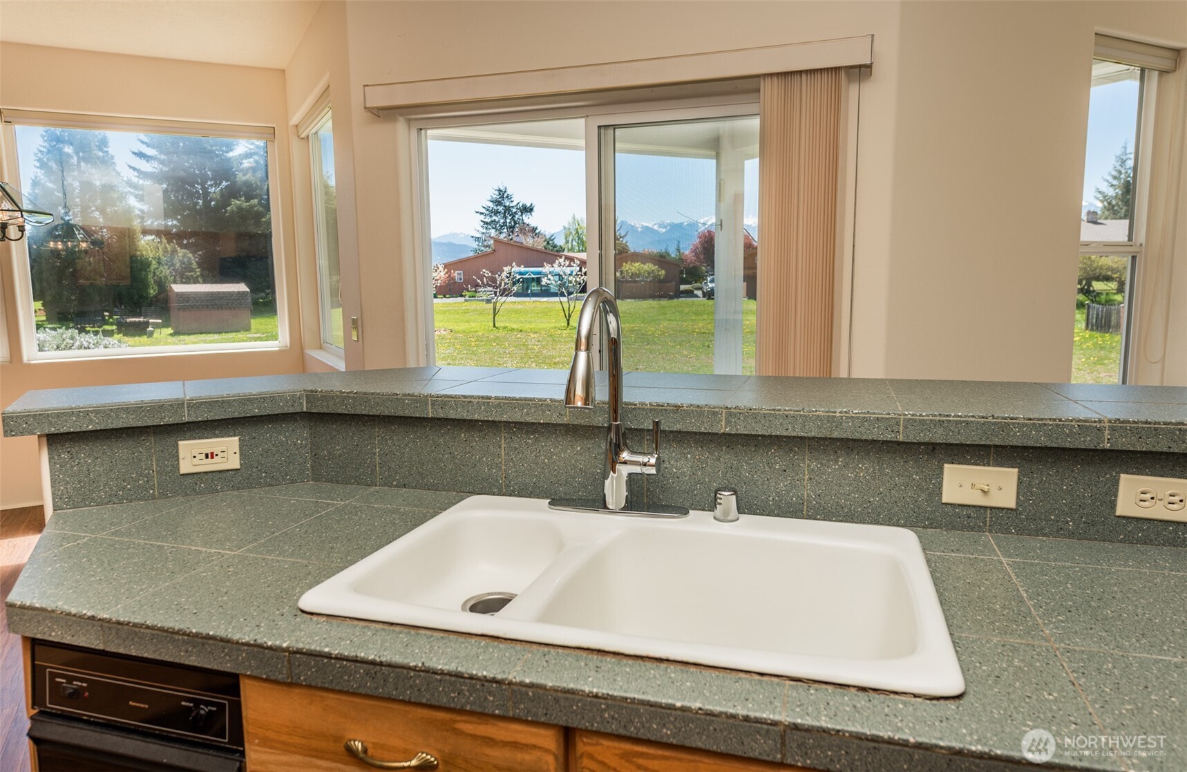 1702 Lotzgesell Road Sequim, WA 98382 - Photo 13 of 40 Gallery Image 13