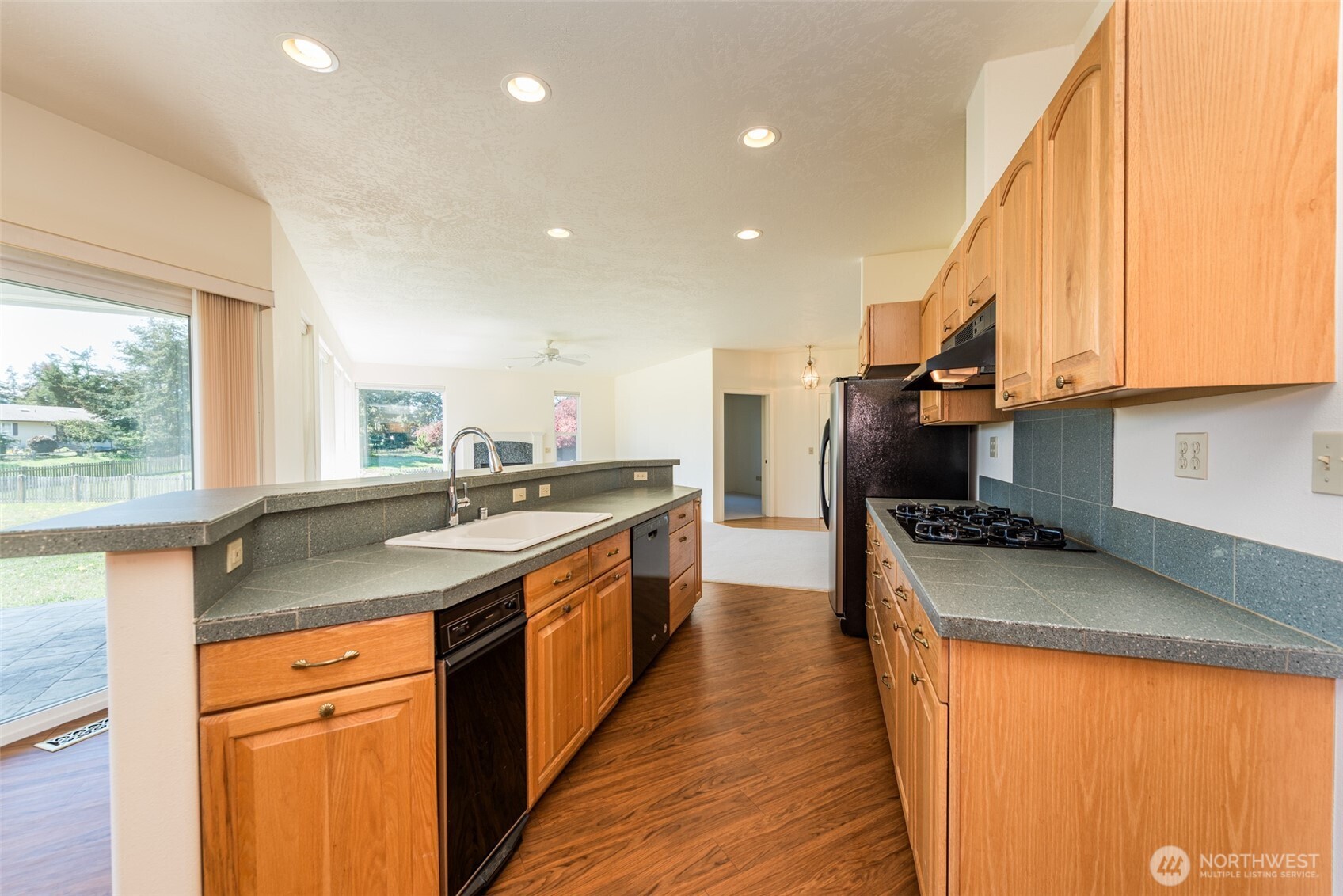 1702 Lotzgesell Road Sequim, WA 98382 - Photo 17 of 40 Gallery Image 17