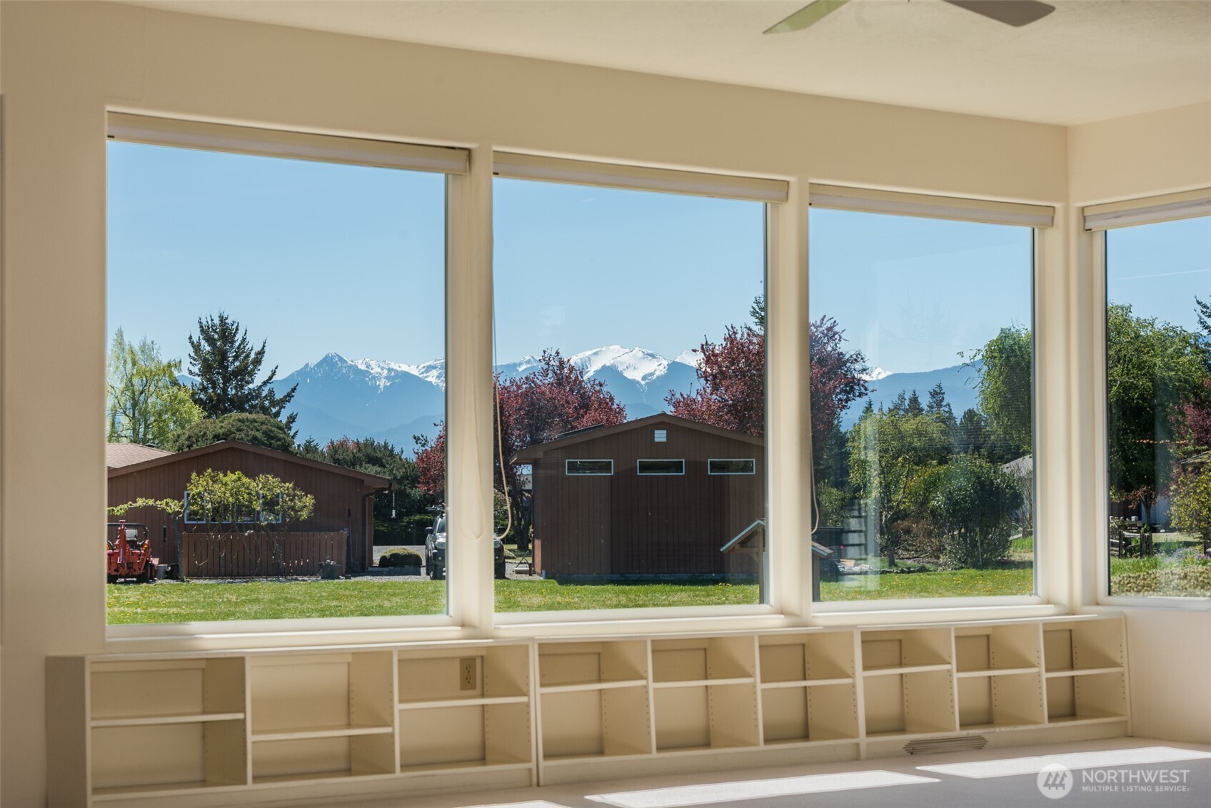 1702 Lotzgesell Road Sequim, WA 98382 - Photo 6 of 40 Gallery Image 6