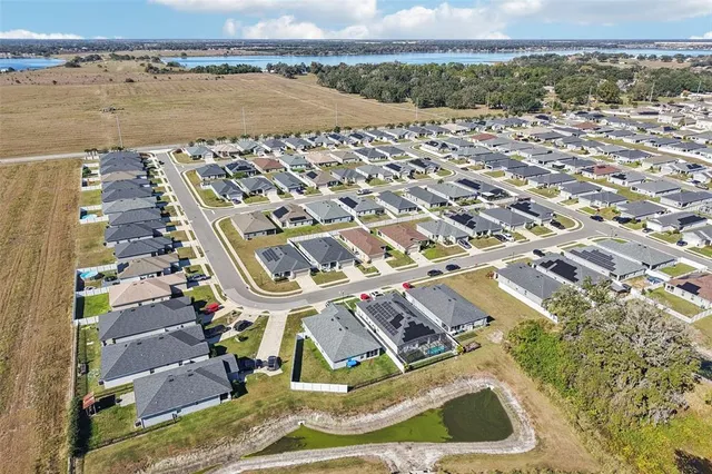 $300,000 | 523 Valentina Lane, Auburndale, FL 33823