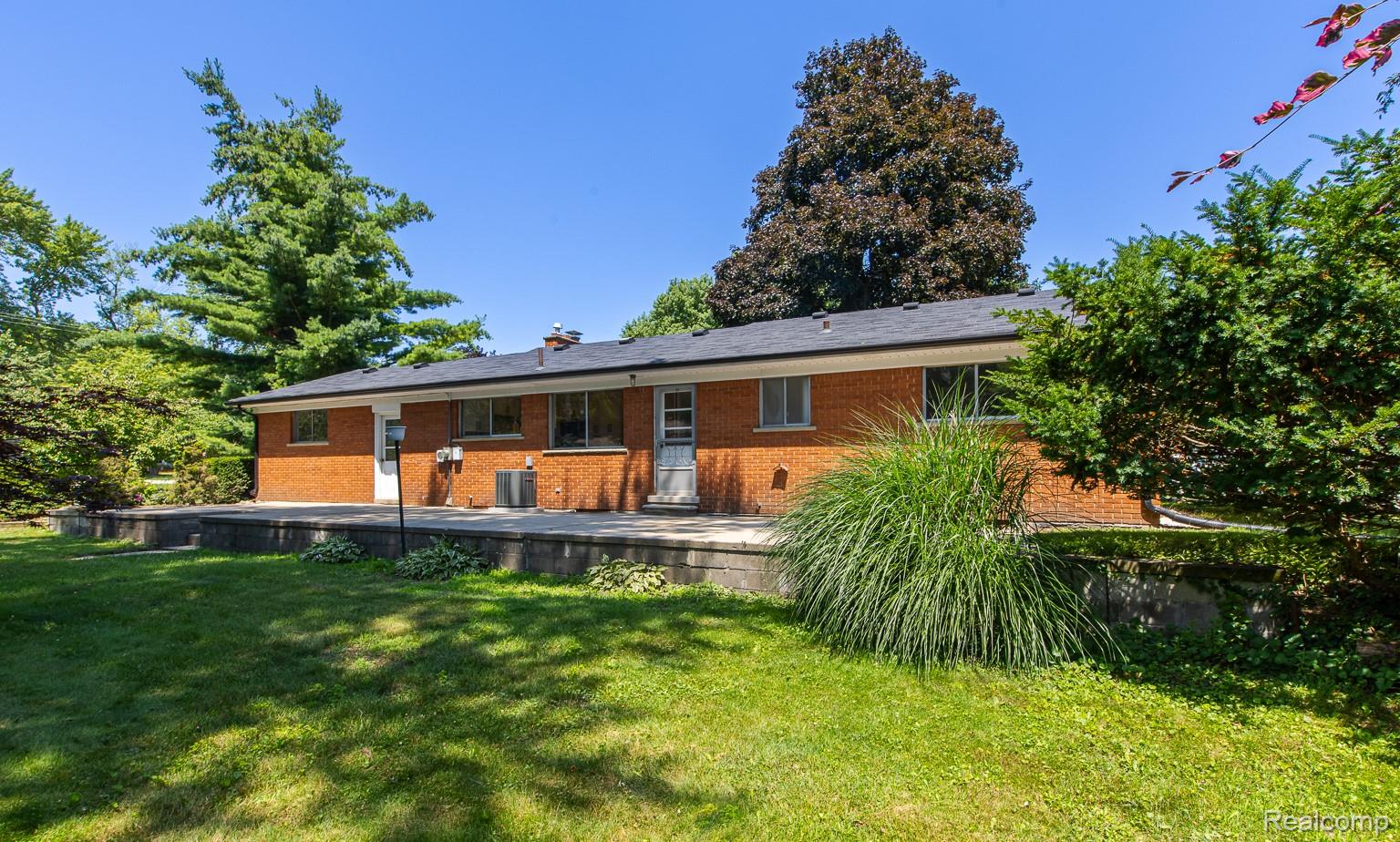 3161 Woodcrest Road Rochester, MI 48309 - Photo 63 of 65 3161 Woodcrest Rd-60.jpg