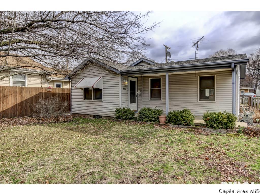 3102 South Allis Street Springfield, IL 62703 - Photo 1 of 36