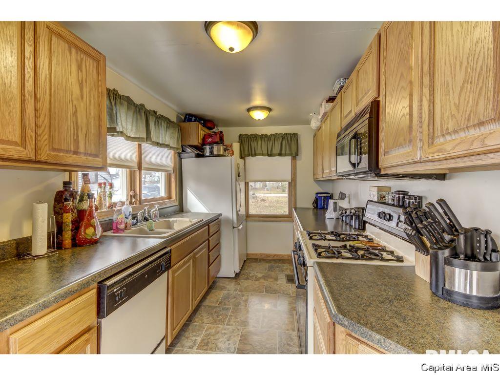 3102 South Allis Street Springfield, IL 62703 - Photo 6 of 36