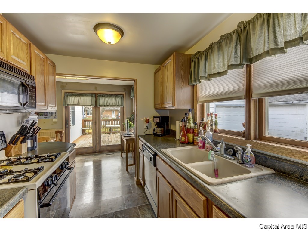 3102 South Allis Street Springfield, IL 62703 - Photo 8 of 36