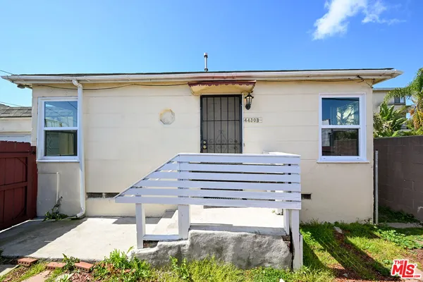 $2,850 | 4430 West 134th Street, Unit B, Hawthorne, CA 90250