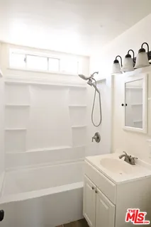 $2,850 | 4430 West 134th Street, Unit B, Hawthorne, CA 90250